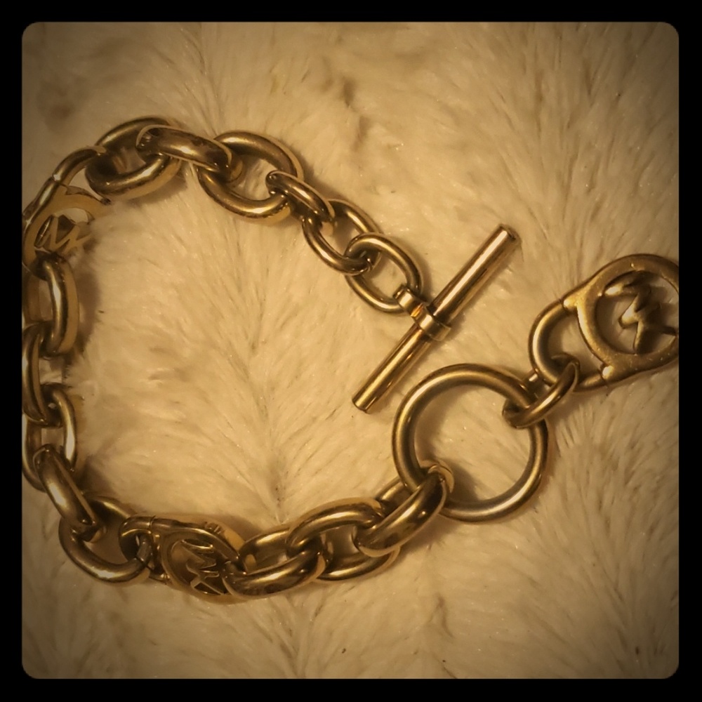 Michael Kors toggle bracelet